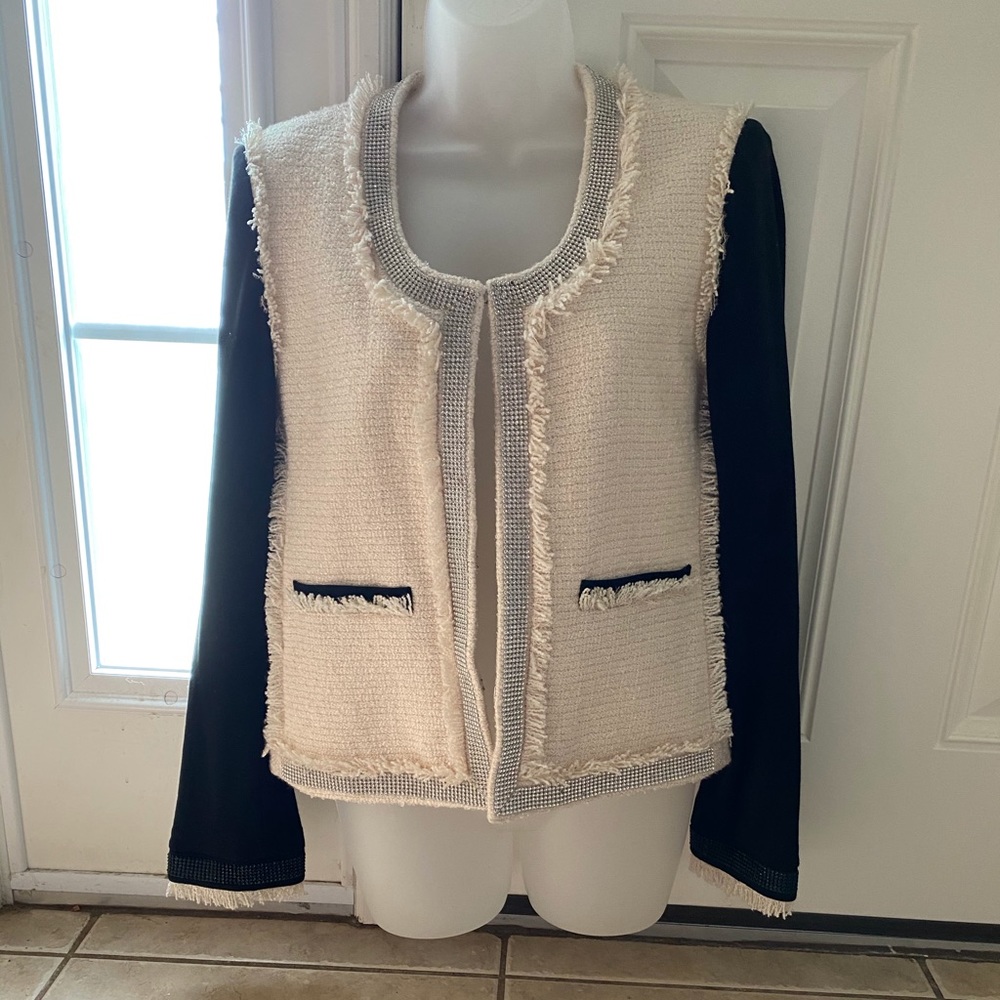 Boston Proper Jacket size 10. Cream and black